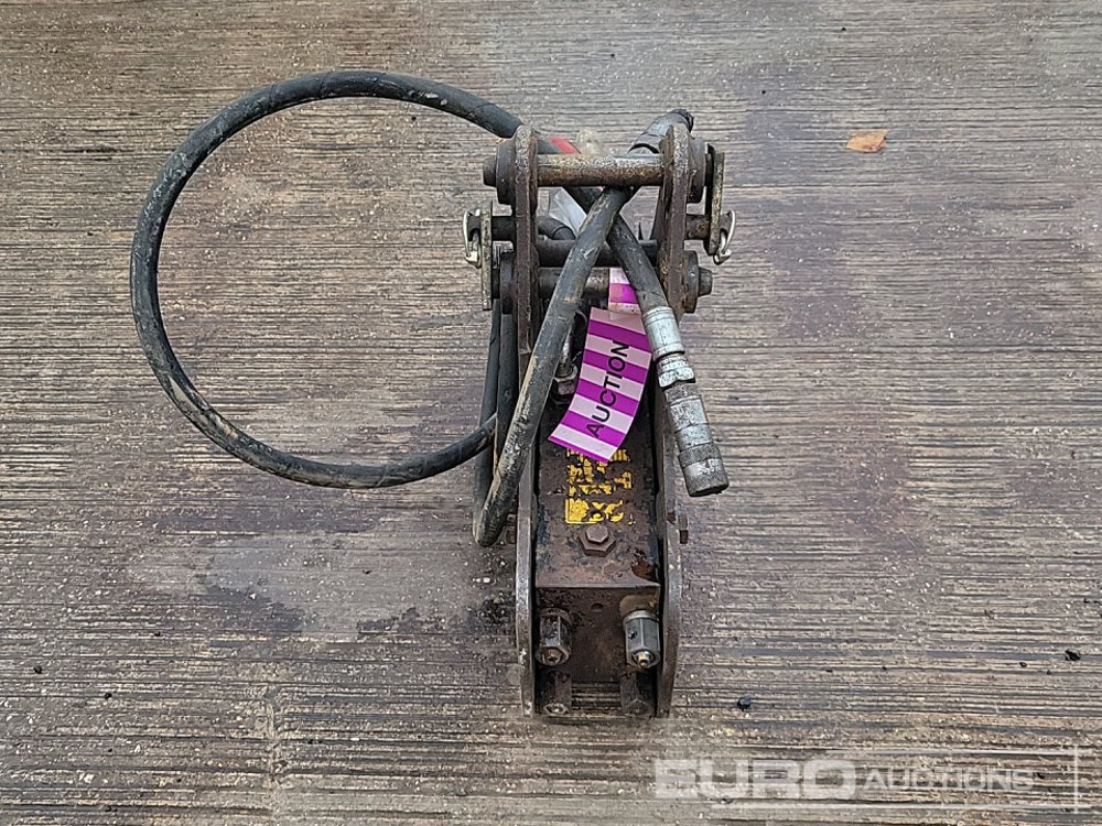 Hydraulic Breaker 25mm Pin to suit Mini Excavator - Çekiç hidraulik: foto 4 Hydraulic Breaker 25mm Pin to suit Mini Excavator - Çekiç hidraulik: foto 4