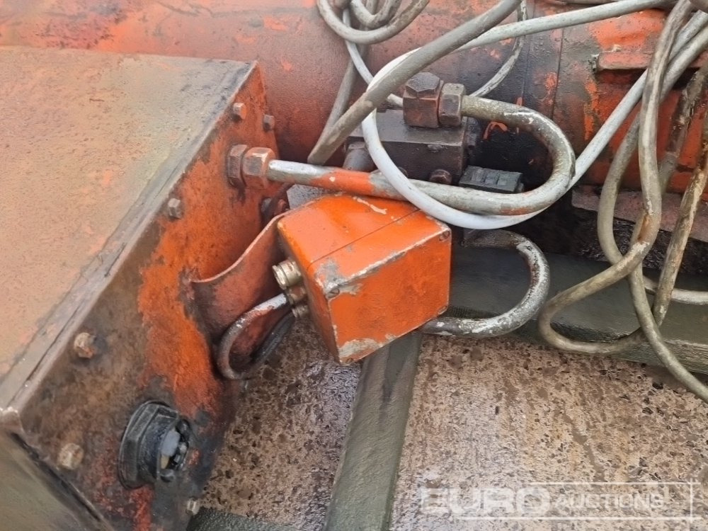 Pajisje ndërtimi Hydraulic Rams, Controls: foto 17