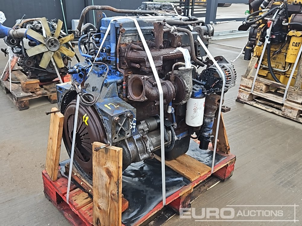 Iveco 4 Cylinder Engine - Motori: foto 3 Iveco 4 Cylinder Engine - Motori: foto 3