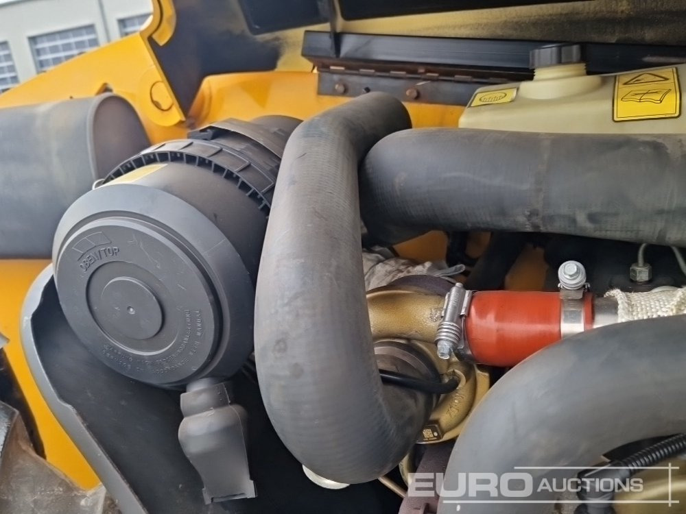 Ekskavator teleskopik JCB 526-56 Agri Plus: foto 32