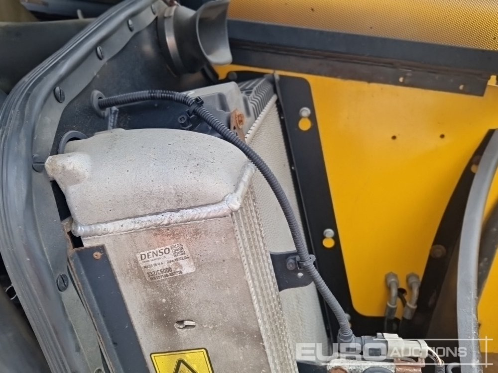 Ekskavator teleskopik JCB 526-56 Agri Plus: foto 40