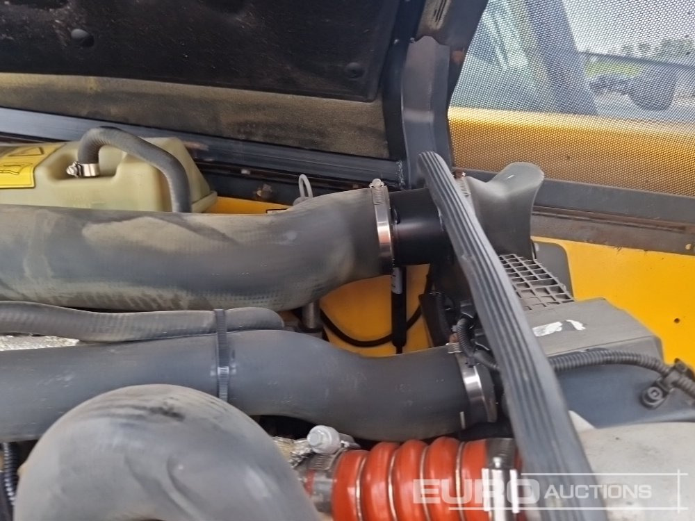 Ekskavator teleskopik JCB 526-56 Agri Plus: foto 34
