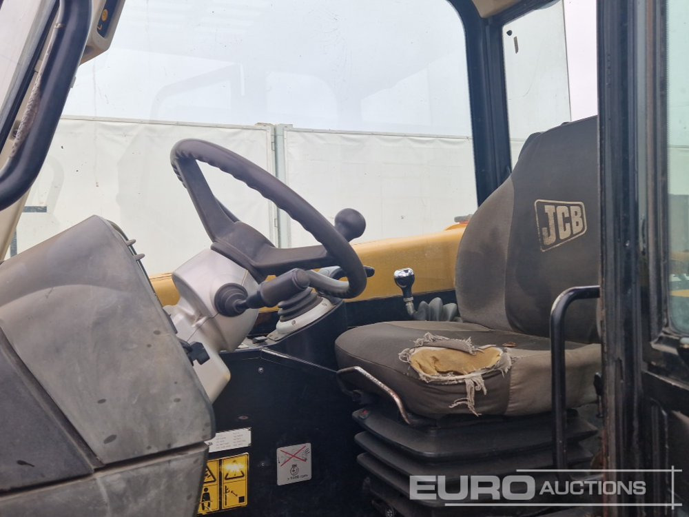 Ekskavator teleskopik JCB 526-56 Agri Plus: foto 21