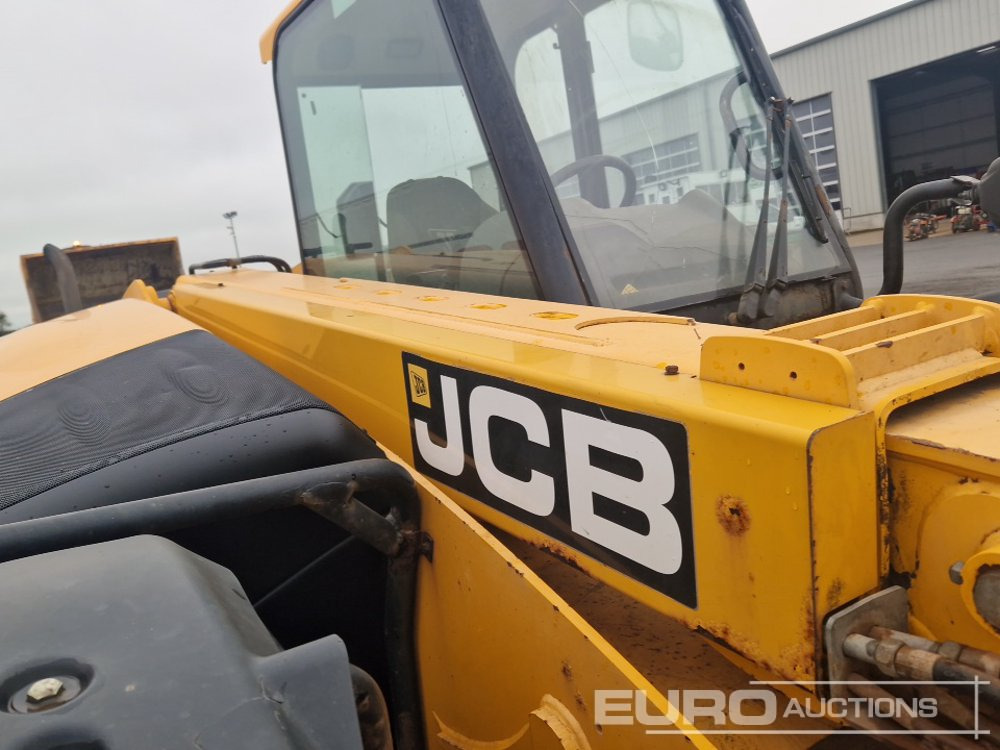 Ekskavator teleskopik JCB 526-56 Agri Plus: foto 16
