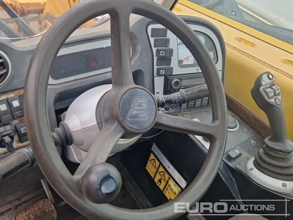 Ekskavator teleskopik JCB 526-56 Agri Plus: foto 22