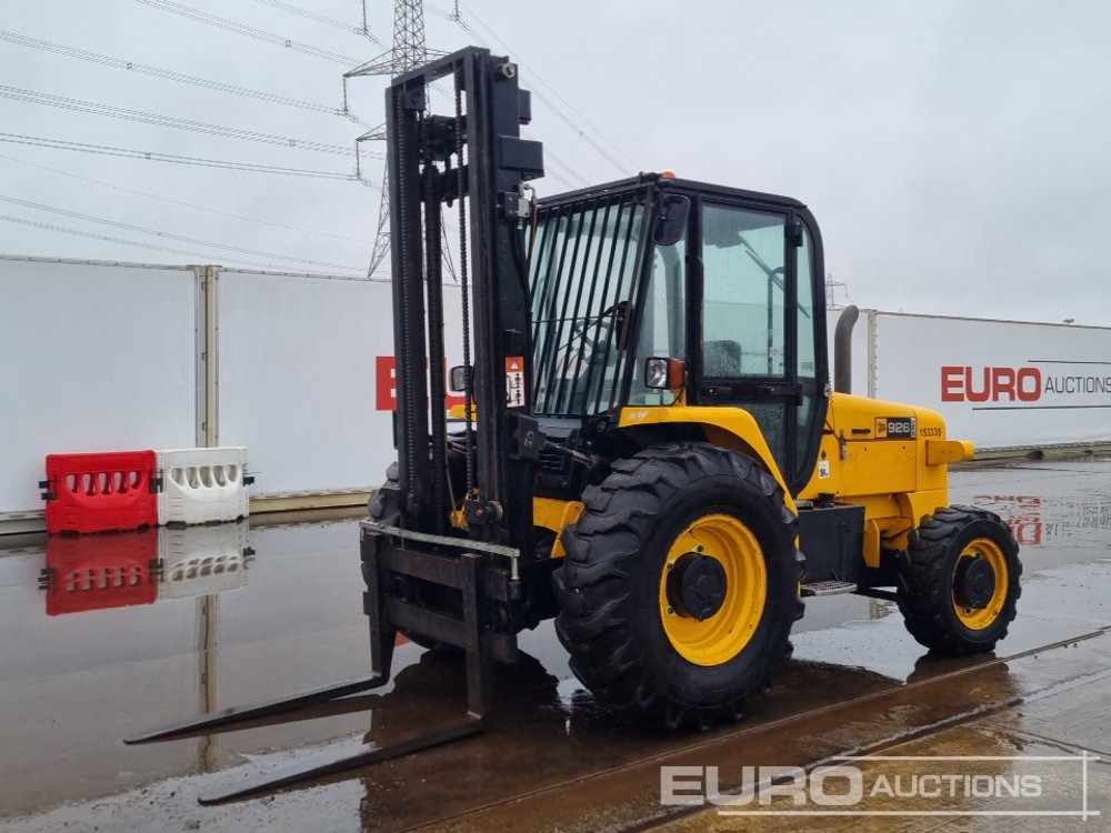 JCB 926 RTFL - Ngarkues me pirun për terren të ashpër: foto 1 JCB 926 RTFL - Ngarkues me pirun për terren të ashpër: foto 1