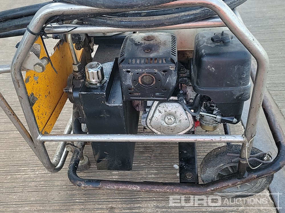 Makineri asfalti JCB Beaver: foto 18 Makineri asfalti JCB Beaver: foto 18