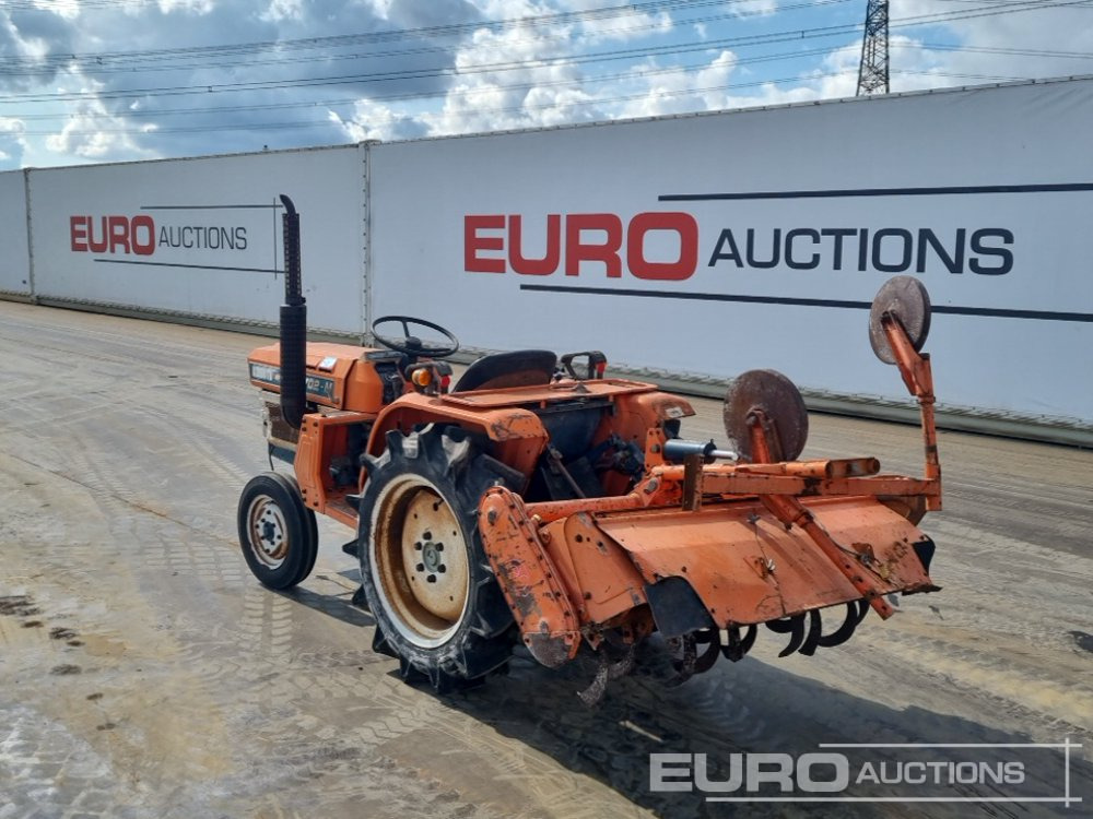 Kubota B1702 - Minitraktor: foto 3 Kubota B1702 - Minitraktor: foto 3