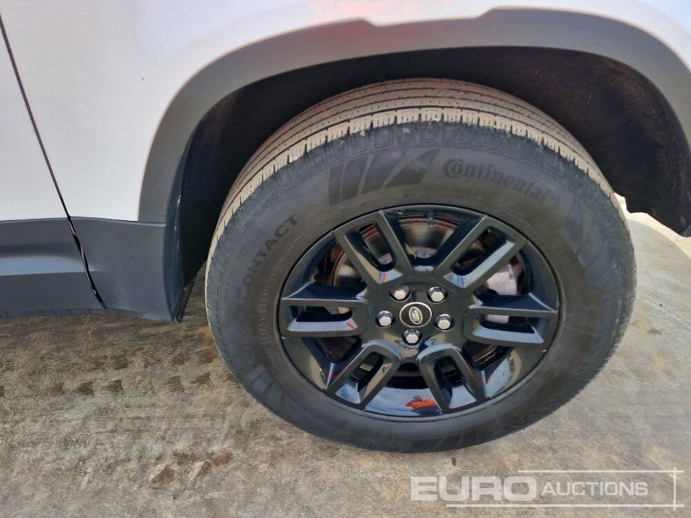 SUV Land Rover Defender: foto 10 SUV Land Rover Defender: foto 10