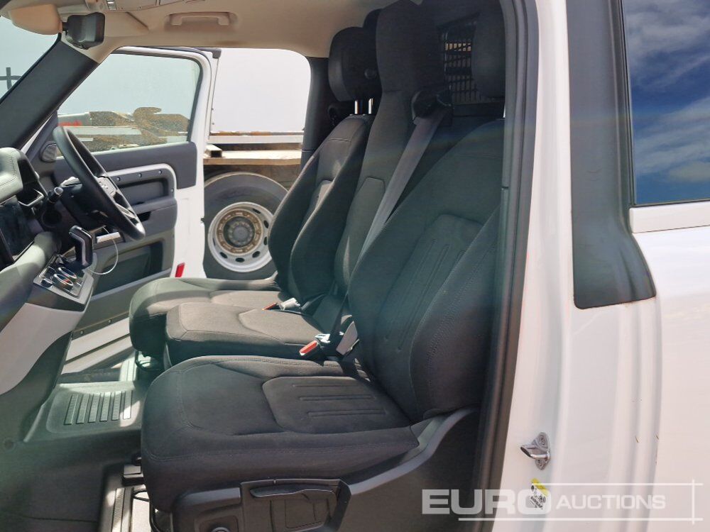 SUV Land Rover Defender: foto 23 SUV Land Rover Defender: foto 23
