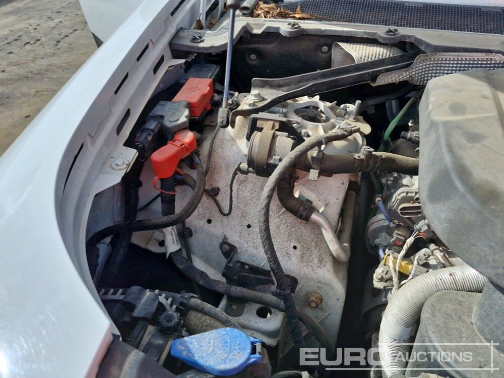 SUV Land Rover Defender: foto 15 SUV Land Rover Defender: foto 15