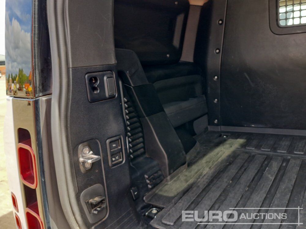 SUV Land Rover Defender: foto 19 SUV Land Rover Defender: foto 19
