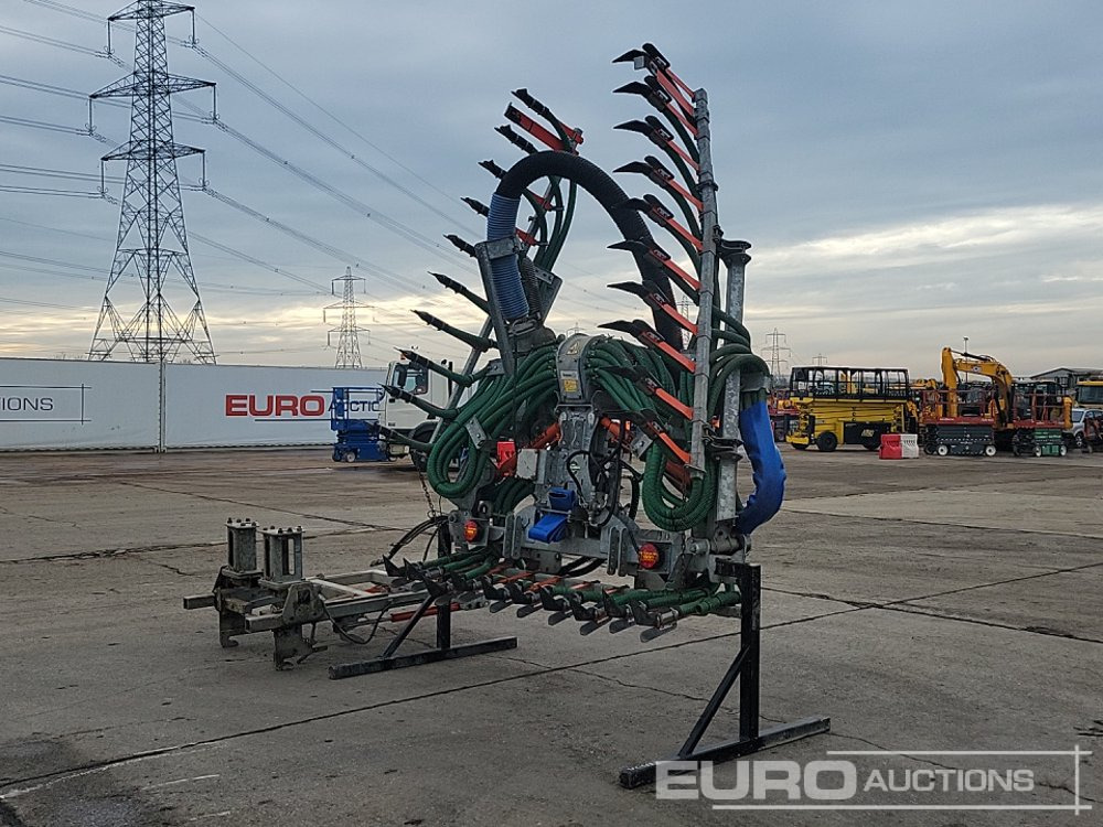 Abbey Hydraulic Folding Dribble Bar to suit 3 Point Linkage - Makineri bujqësore: foto 5 Abbey Hydraulic Folding Dribble Bar to suit 3 Point Linkage - Makineri bujqësore: foto 5