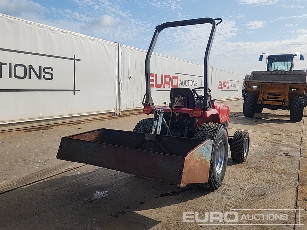 Massey Ferguson 4WD Compact Tractor, Linkbox - Minitraktor: foto 5 Massey Ferguson 4WD Compact Tractor, Linkbox - Minitraktor: foto 5