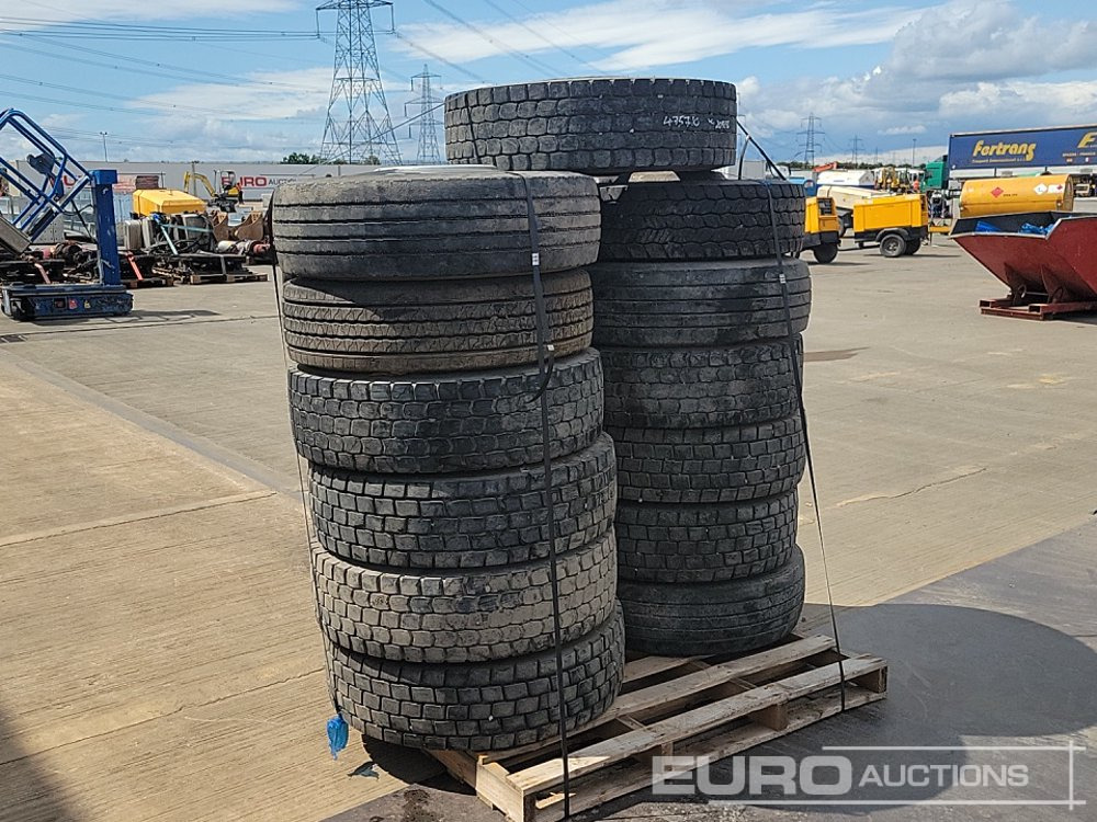 Selection of Various Size Tyre & Rim (13 of) - Gomë: foto 3 Selection of Various Size Tyre & Rim (13 of) - Gomë: foto 3