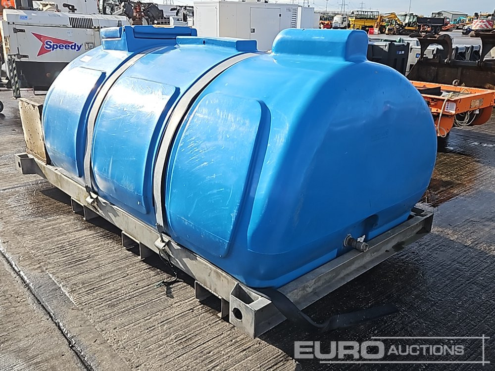 Static Plastic Water Bowser - Rezervuari i magazinimit: foto 5 Static Plastic Water Bowser - Rezervuari i magazinimit: foto 5