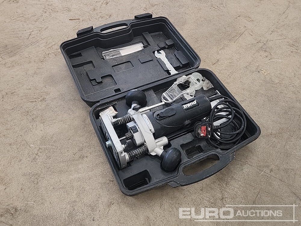 Trend 240 Volt Router - Pajisje ndërtimi: foto 5 Trend 240 Volt Router - Pajisje ndërtimi: foto 5