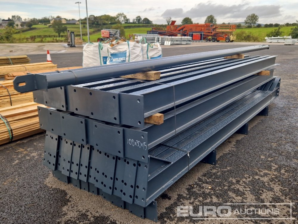 Unused 100' x 30' x 15' Steel Frame Building, 12.5 Roof Pitch, Purlin Cleats, Roof Bracing - Kontejner ndërtimi: foto 1 Unused 100' x 30' x 15' Steel Frame Building, 12.5 Roof Pitch, Purlin Cleats, Roof Bracing - Kontejner ndërtimi: foto 1