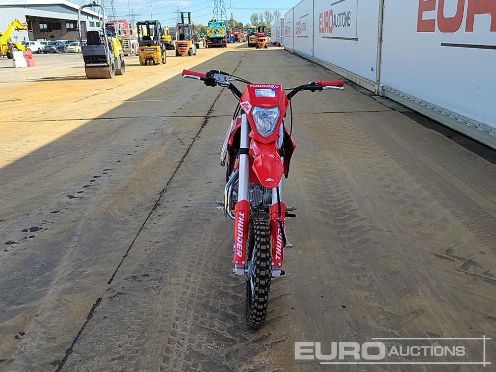 Motoçikleta Unused 2025 Apollo Thunder: foto 8