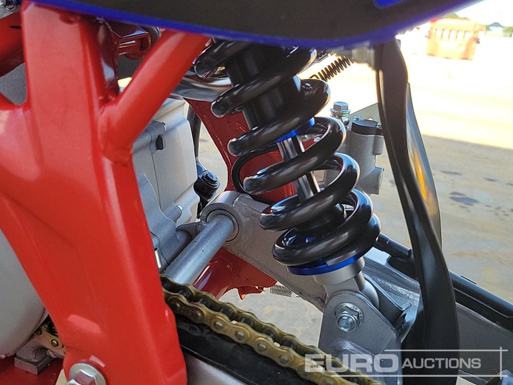 Motoçikleta Unused 2025 Apollo Thunder: foto 17