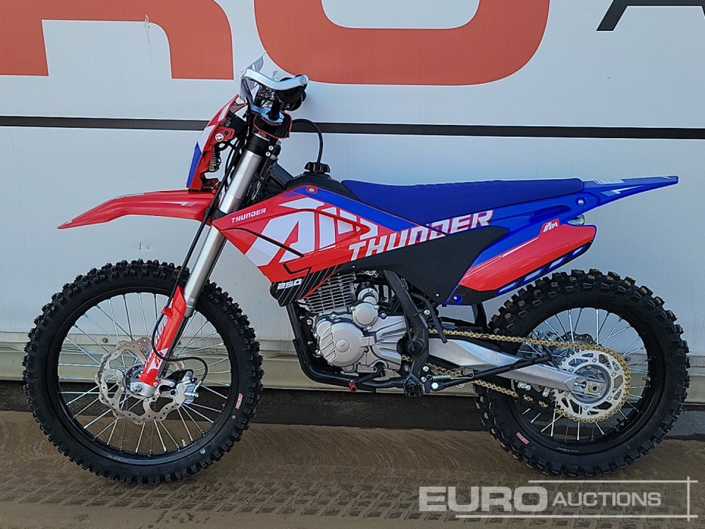 Unused 2025 Apollo Thunder - Motoçikleta: foto 2 Unused 2025 Apollo Thunder - Motoçikleta: foto 2