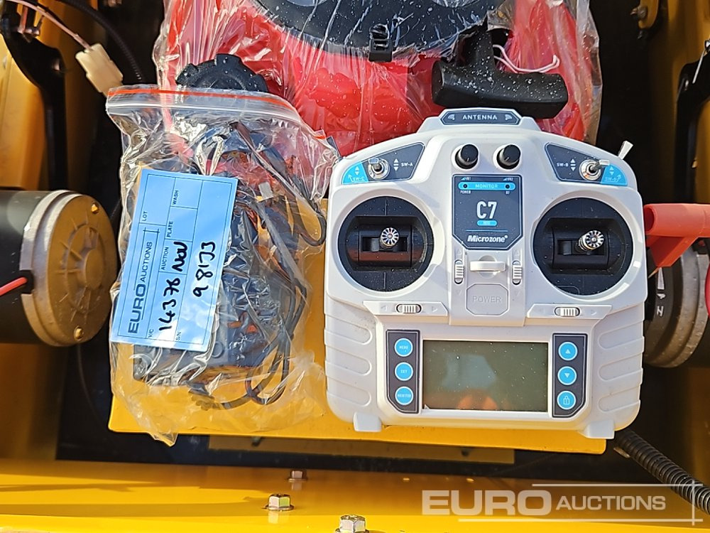 Korrëse bari i kopshtit Unused 2025 Salini RC-900: foto 22