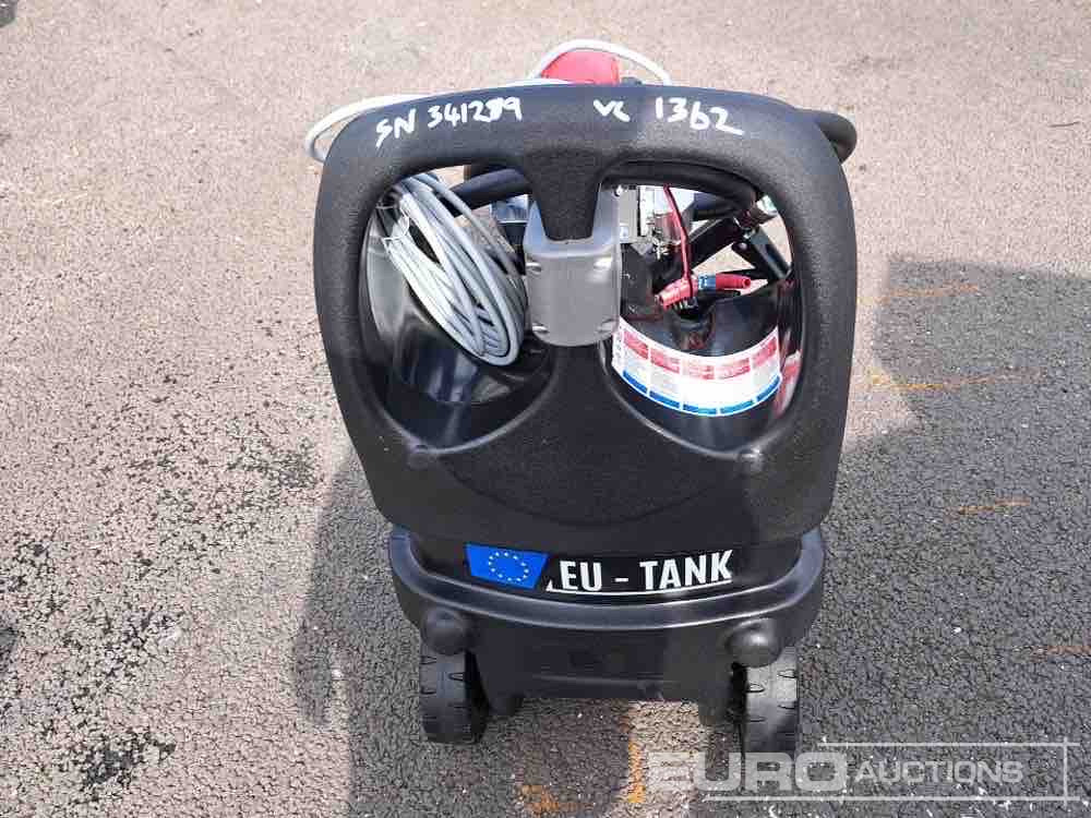 Unused Emiliana Serbatoi 55 Litre Diesel Caddy - Rezervuari i magazinimit: foto 4 Unused Emiliana Serbatoi 55 Litre Diesel Caddy - Rezervuari i magazinimit: foto 4