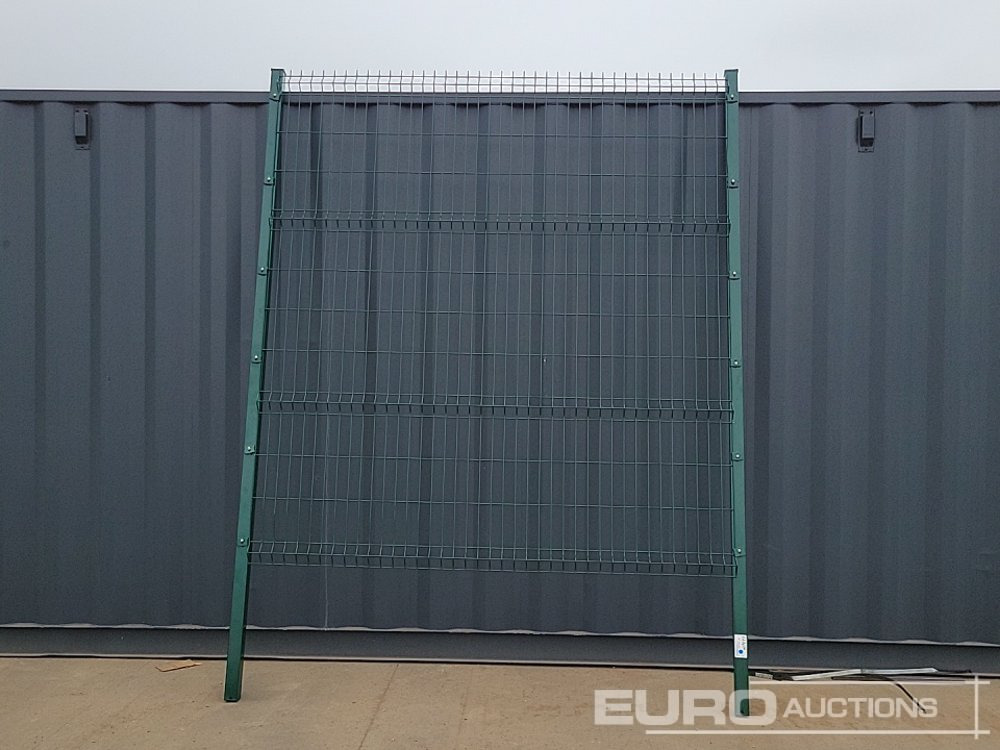 Unused Galvanised & Powder Coated Heavy Duty (5mm) Wire Mesh Fencing, 25 x H2.4m x W2.2m Panels, 26 x 60mm x 60mm x3m Posts, with Fittings (Green) - Pajisje ndërtimi: foto 4 Unused Galvanised & Powder Coated Heavy Duty (5mm) Wire Mesh Fencing, 25 x H2.4m x W2.2m Panels, 26 x 60mm x 60mm x3m Posts, with Fittings (Green) - Pajisje ndërtimi: foto 4
