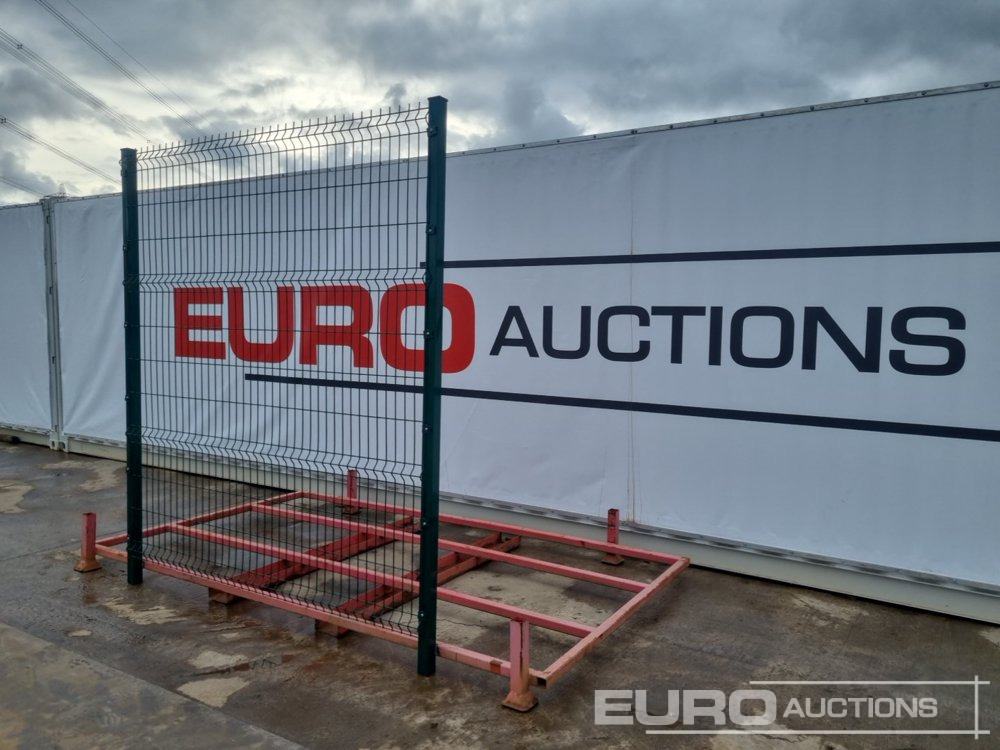 Unused Galvanised & Powder Coated Heavy Duty (5mm) Wire Mesh Fencing, 25 x H2.4m x W2.2m Panels, 26 x 60mm x 60mm x3m Posts, with Fittings (Green) - Pajisje ndërtimi: foto 3 Unused Galvanised & Powder Coated Heavy Duty (5mm) Wire Mesh Fencing, 25 x H2.4m x W2.2m Panels, 26 x 60mm x 60mm x3m Posts, with Fittings (Green) - Pajisje ndërtimi: foto 3