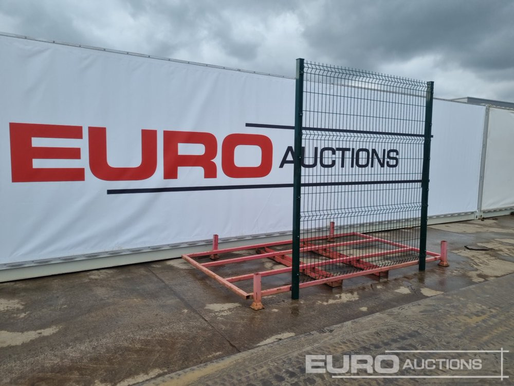 Unused Galvanised & Powder Coated Heavy Duty (5mm) Wire Mesh Fencing, 25 x H2.4m x W2.2m Panels, 26 x 60mm x 60mm x3m Posts, with Fittings (Green) - Pajisje ndërtimi: foto 1 Unused Galvanised & Powder Coated Heavy Duty (5mm) Wire Mesh Fencing, 25 x H2.4m x W2.2m Panels, 26 x 60mm x 60mm x3m Posts, with Fittings (Green) - Pajisje ndërtimi: foto 1