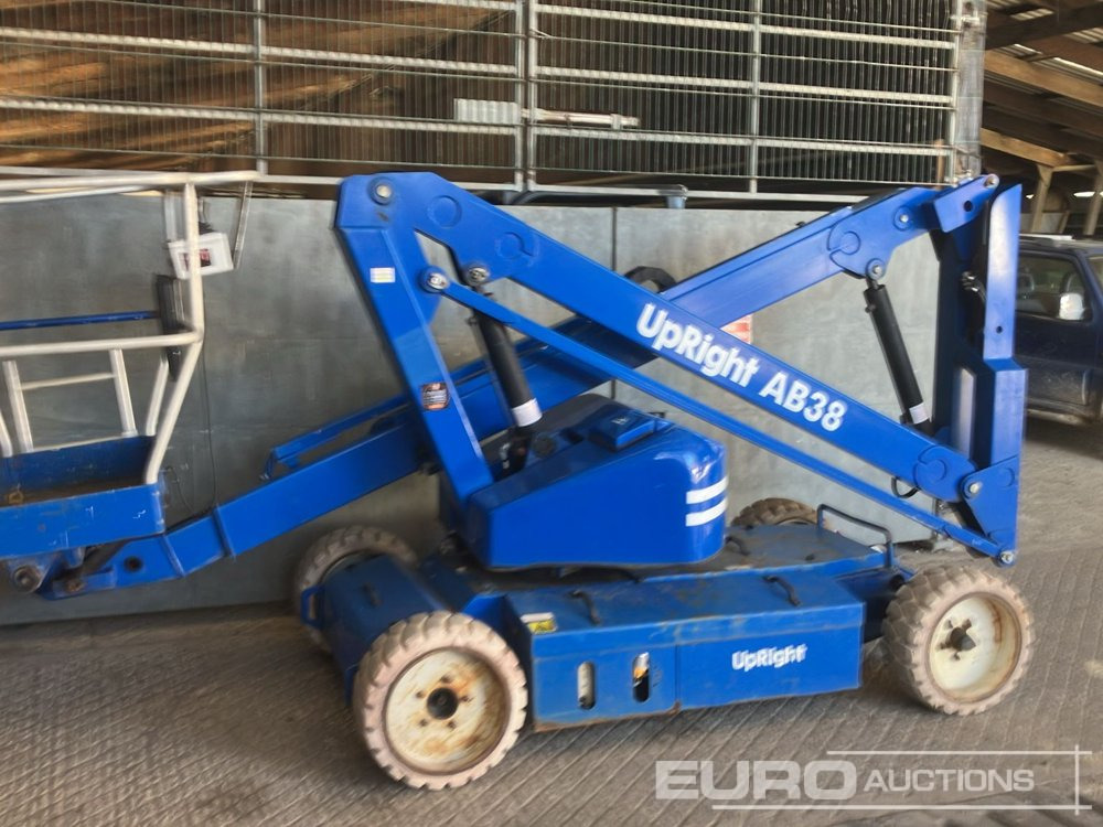 Upright AB38 - Platformë ajrore: foto 1 Upright AB38 - Platformë ajrore: foto 1