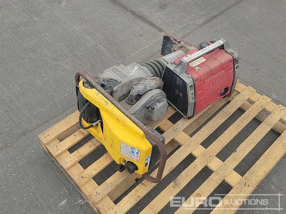 Wacker Neuson BS50-2 Petrol Trench Compactor, Honda Generator - Makineri asfalti: foto 1 Wacker Neuson BS50-2 Petrol Trench Compactor, Honda Generator - Makineri asfalti: foto 1