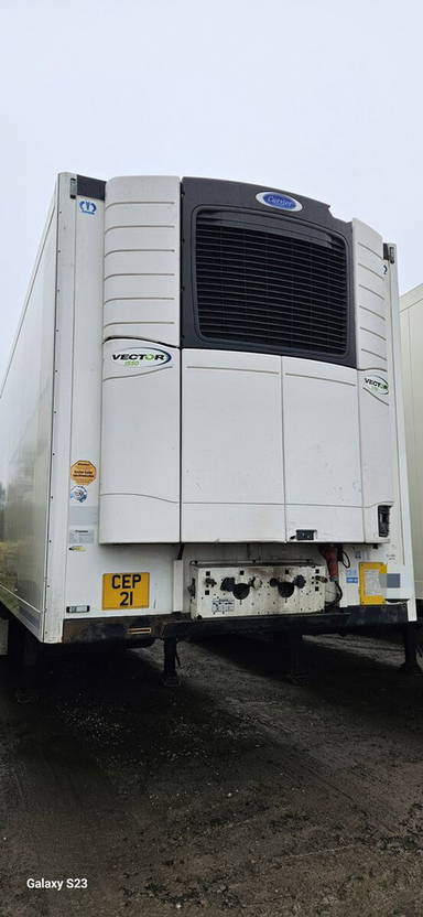 Krone - Gjysmë rimorkio frigorifer: foto 1 Krone - Gjysmë rimorkio frigorifer: foto 1