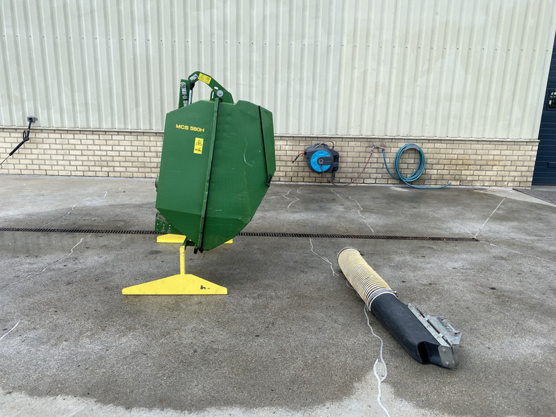 John Deere MCS 580 H, Hoogkieper, Opvangbak + afzuiging - Korrëse bari: foto 5 John Deere MCS 580 H, Hoogkieper, Opvangbak + afzuiging - Korrëse bari: foto 5