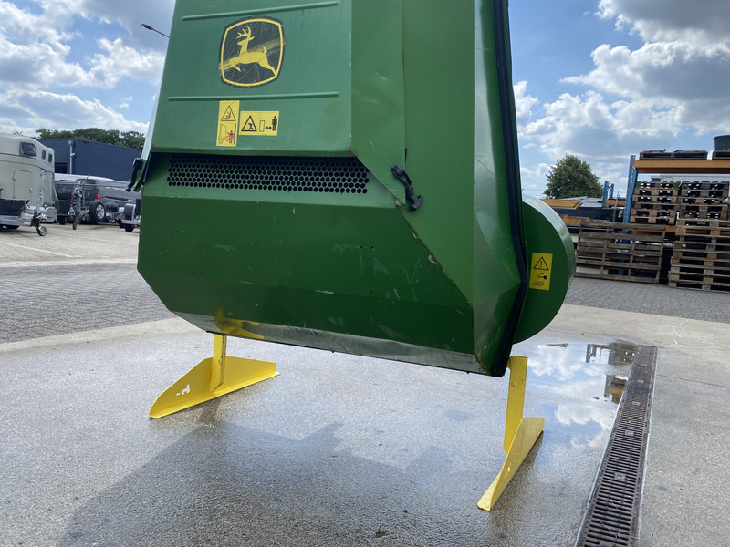 John Deere MCS 580 H, Hoogkieper, Opvangbak + afzuiging - Korrëse bari: foto 4 John Deere MCS 580 H, Hoogkieper, Opvangbak + afzuiging - Korrëse bari: foto 4