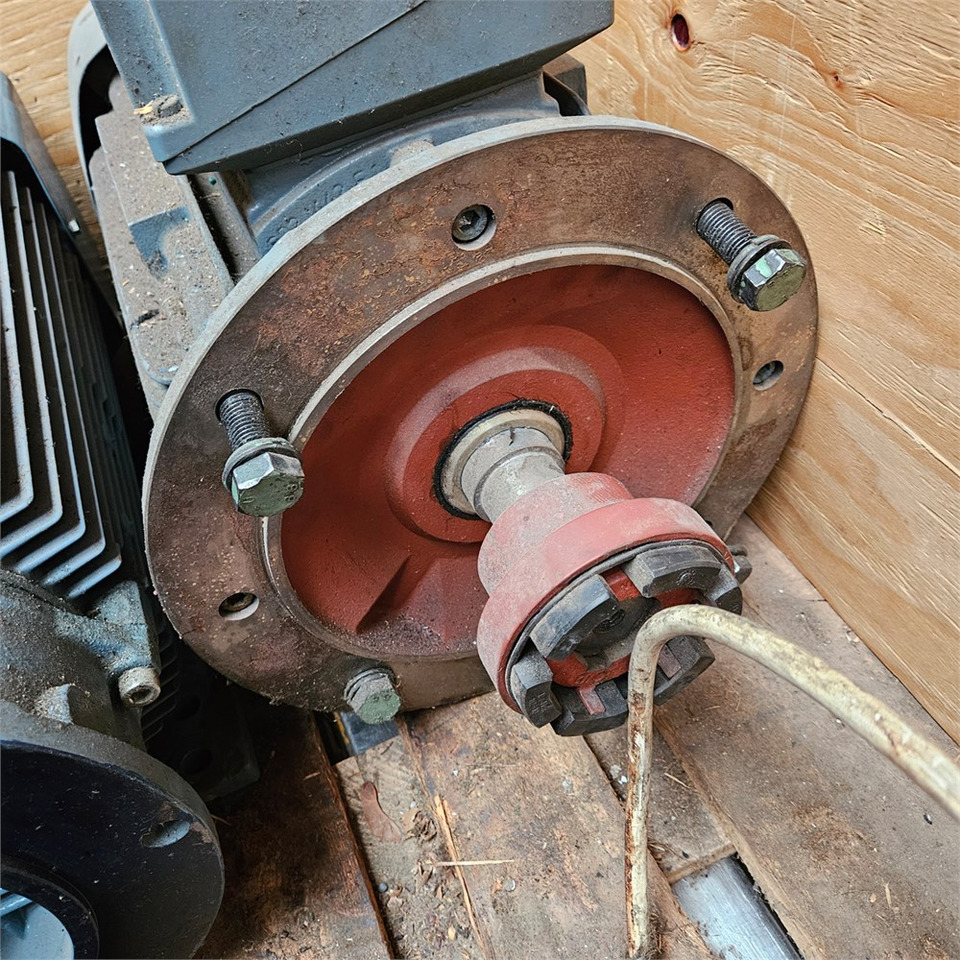 ABB MT80A19F100-2 / M3AA180MLB4 - Vegël makinerie: foto 4 ABB MT80A19F100-2 / M3AA180MLB4 - Vegël makinerie: foto 4