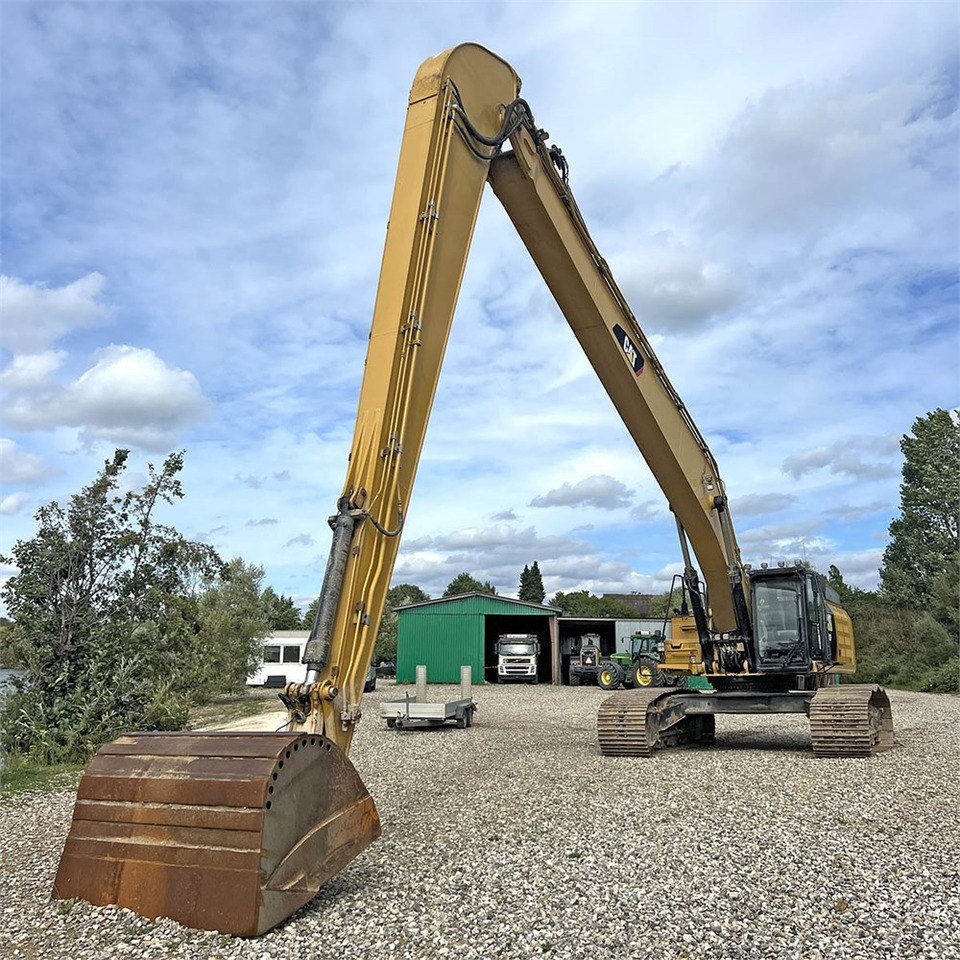 Caterpillar 352 F LRE - Ekskavator me zinxhirë: foto 3 Caterpillar 352 F LRE - Ekskavator me zinxhirë: foto 3