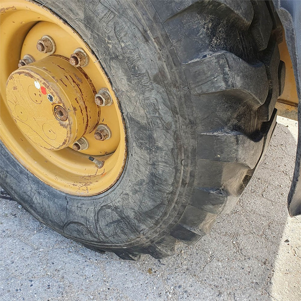 Fadrom me goma Caterpillar 906 H2: foto 31