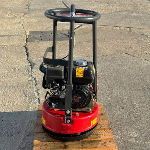 Chicago Pneumatic KMR11 - Pllakë vibratori: foto 2 Chicago Pneumatic KMR11 - Pllakë vibratori: foto 2