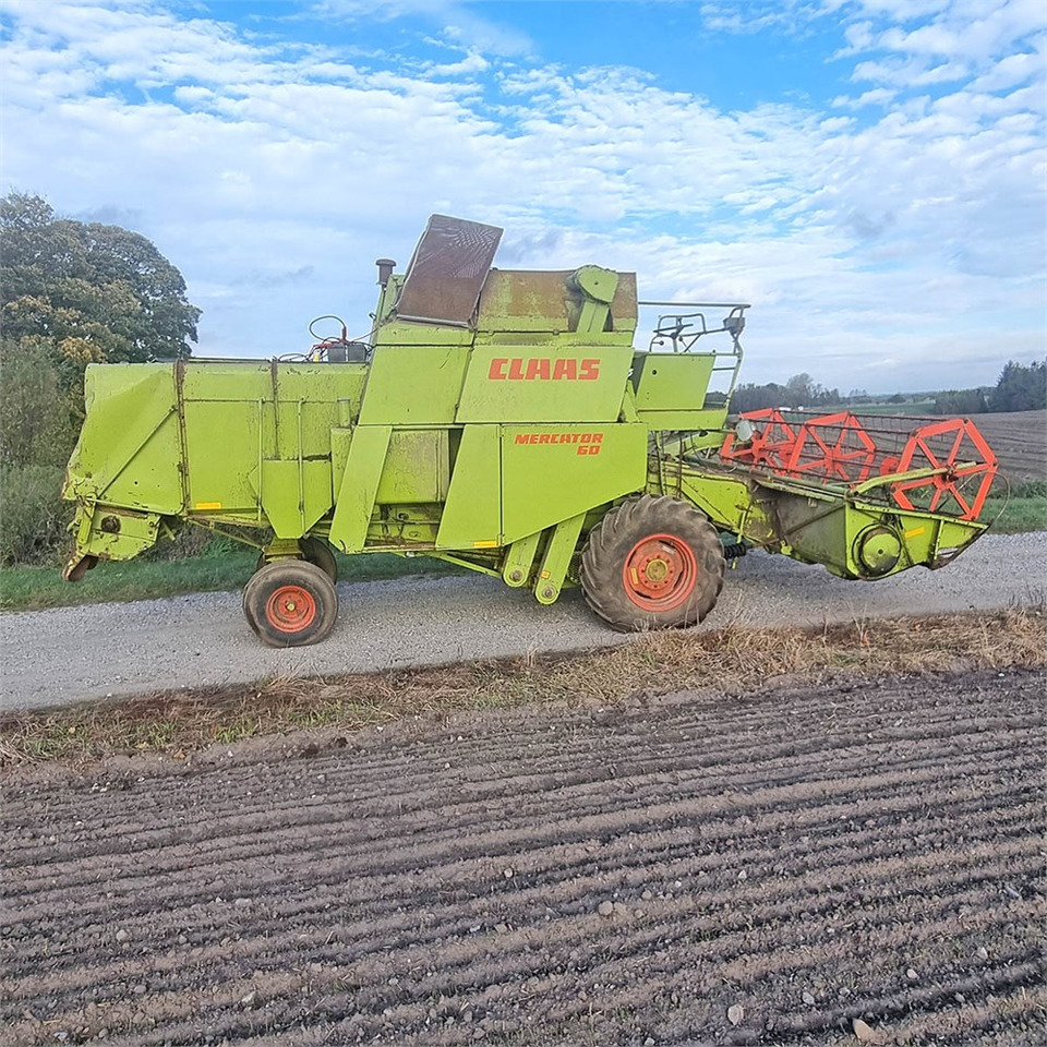 Claas Mercator 60 - Makinë korrëse: foto 2 Claas Mercator 60 - Makinë korrëse: foto 2