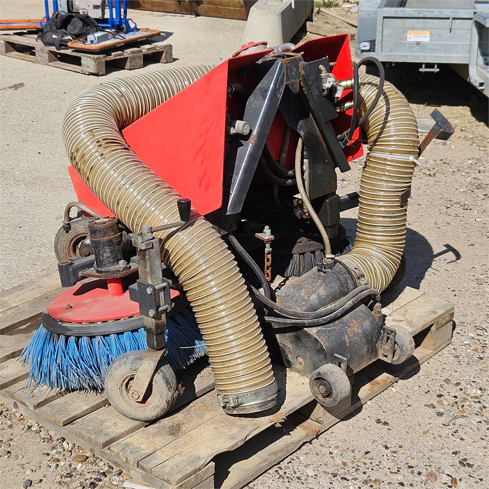 Egholm CFS 1000 - Fshesë: foto 3 Egholm CFS 1000 - Fshesë: foto 3