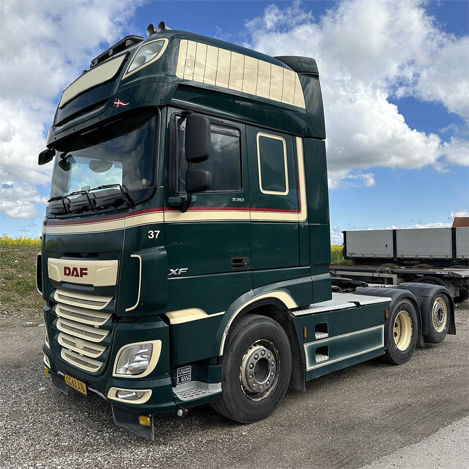 DAF XF-Serien FTR - Gjysmë-kamion: foto 1 DAF XF-Serien FTR - Gjysmë-kamion: foto 1