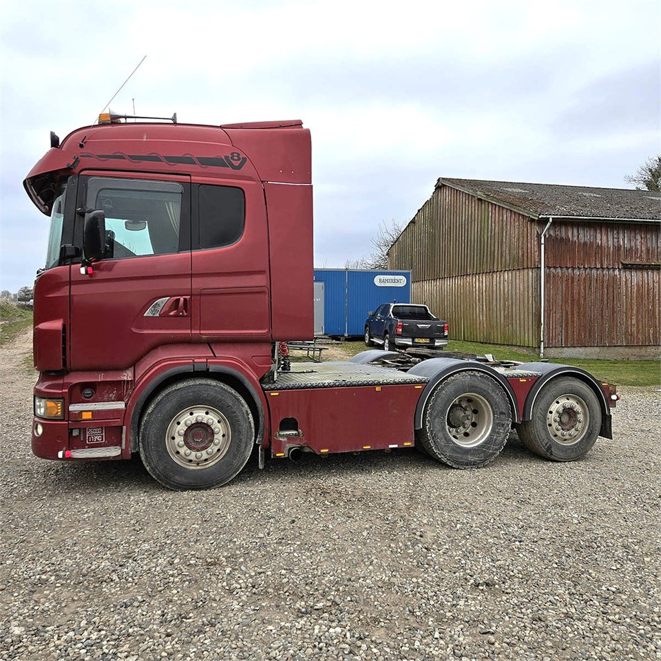 Scania R560 - Gjysmë-kamion: foto 2 Scania R560 - Gjysmë-kamion: foto 2