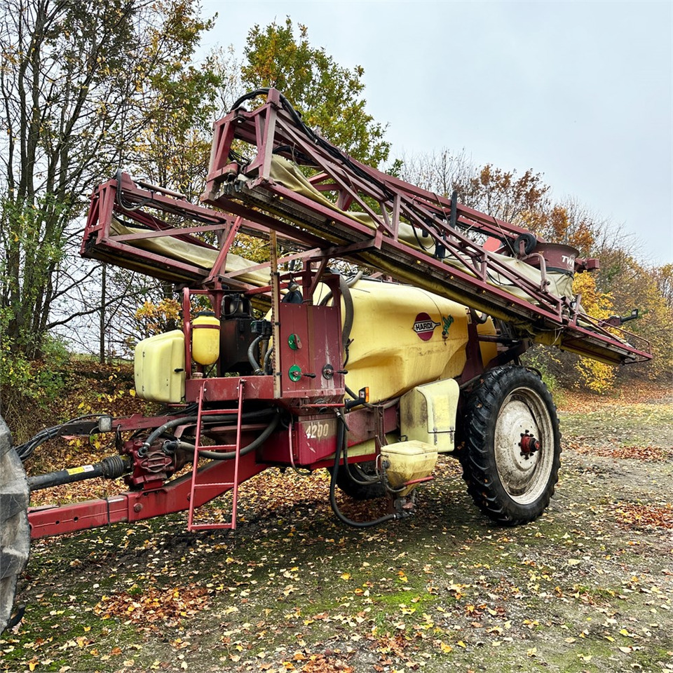 Hardi -Twin cm plus 32 - Spërkatës: foto 2 Hardi -Twin cm plus 32 - Spërkatës: foto 2
