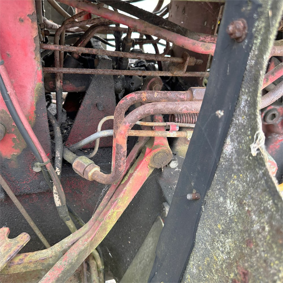 Lizingu i International IH 474 International IH 474: foto 25 Lizingu i International IH 474 International IH 474: foto 25