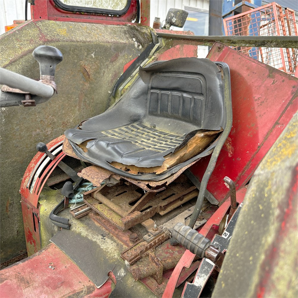 Lizingu i International IH 474 International IH 474: foto 15 Lizingu i International IH 474 International IH 474: foto 15