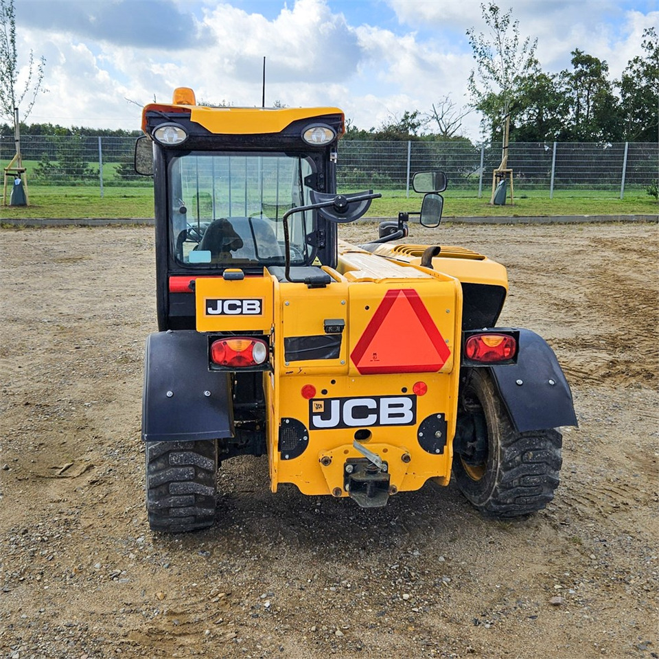 JCB 525-60T4 - Ekskavator teleskopik: foto 4 JCB 525-60T4 - Ekskavator teleskopik: foto 4