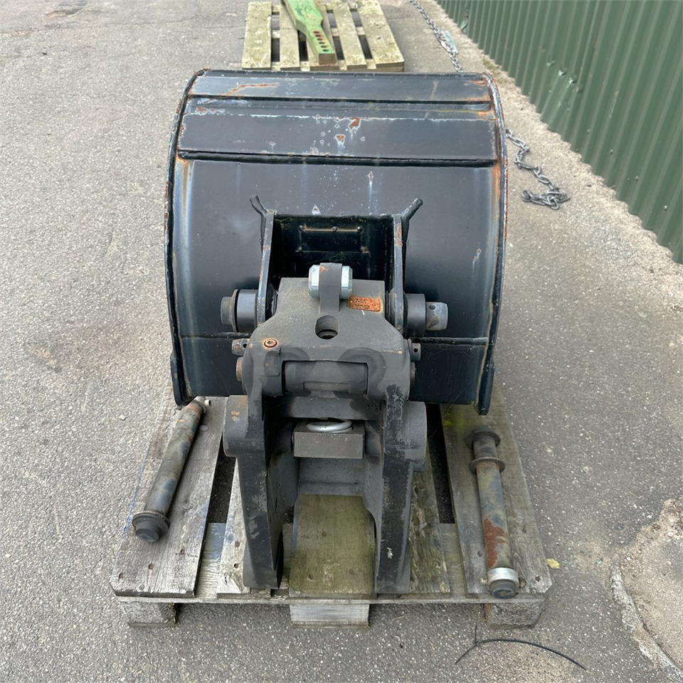 JCB Quick coupler - Kovë ekskavatori për Makineri ndërtimi: foto 5 JCB Quick coupler - Kovë ekskavatori për Makineri ndërtimi: foto 5