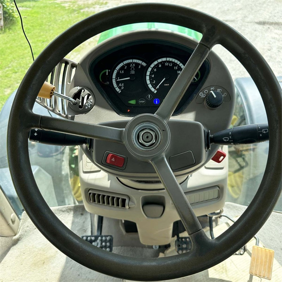 Traktor John Deere 7530: foto 16 Traktor John Deere 7530: foto 16