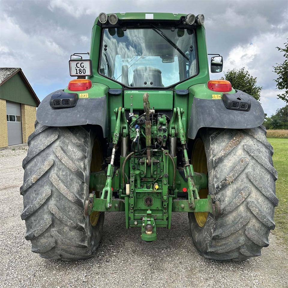 Traktor John Deere 7530: foto 7 Traktor John Deere 7530: foto 7